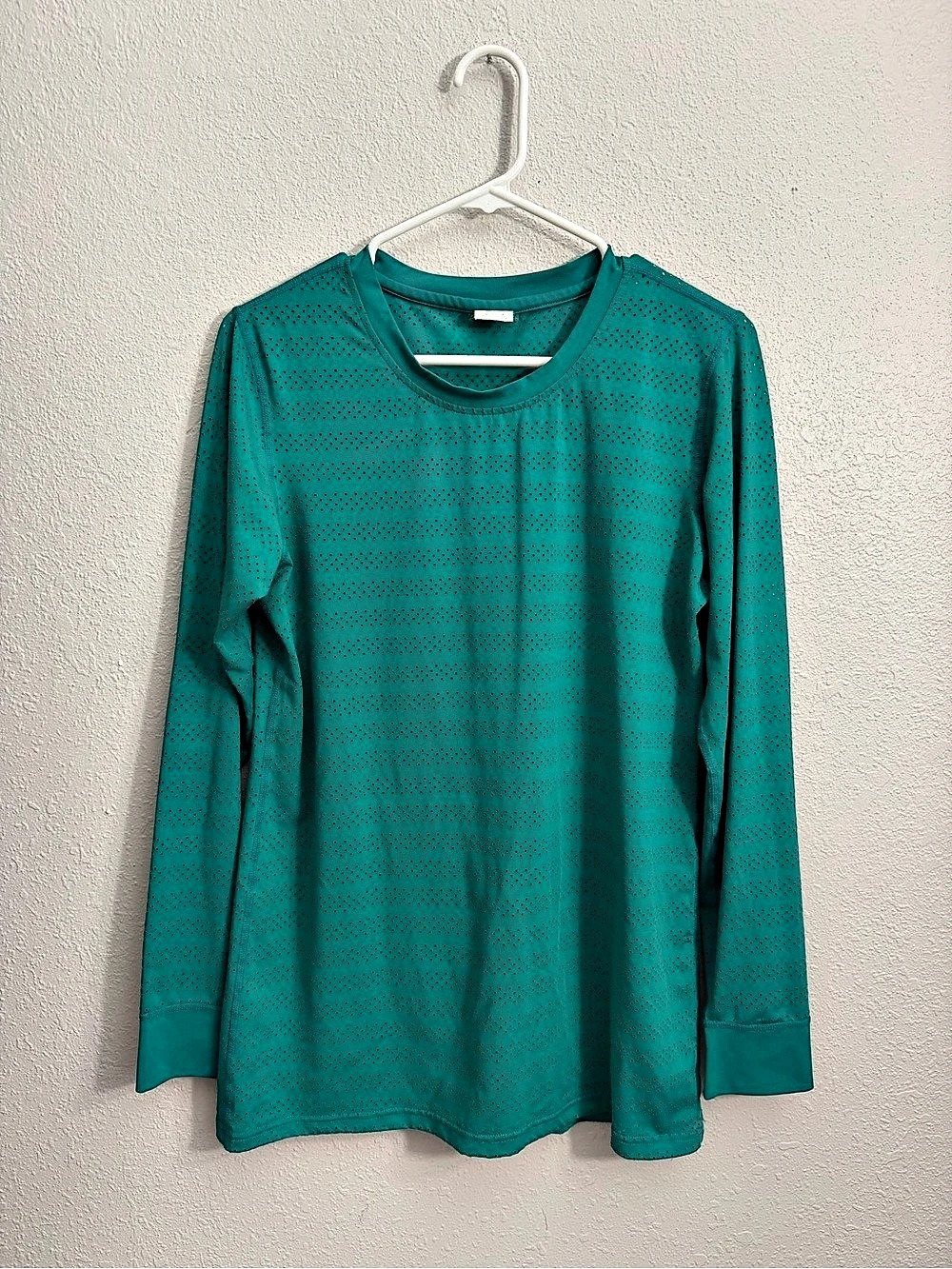 Zyia Long Sleeve Athletic Tee in Green Size Large